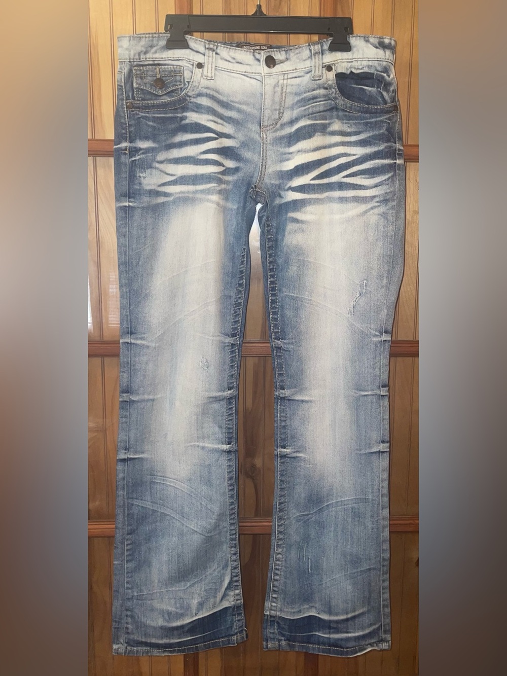 Women's Light Wash Distressed Jeans - Blue